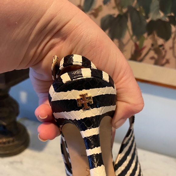 Tory Burch Penelope Cap Toe Slingback Pump Size 8 EUC - Picture 5 of 6